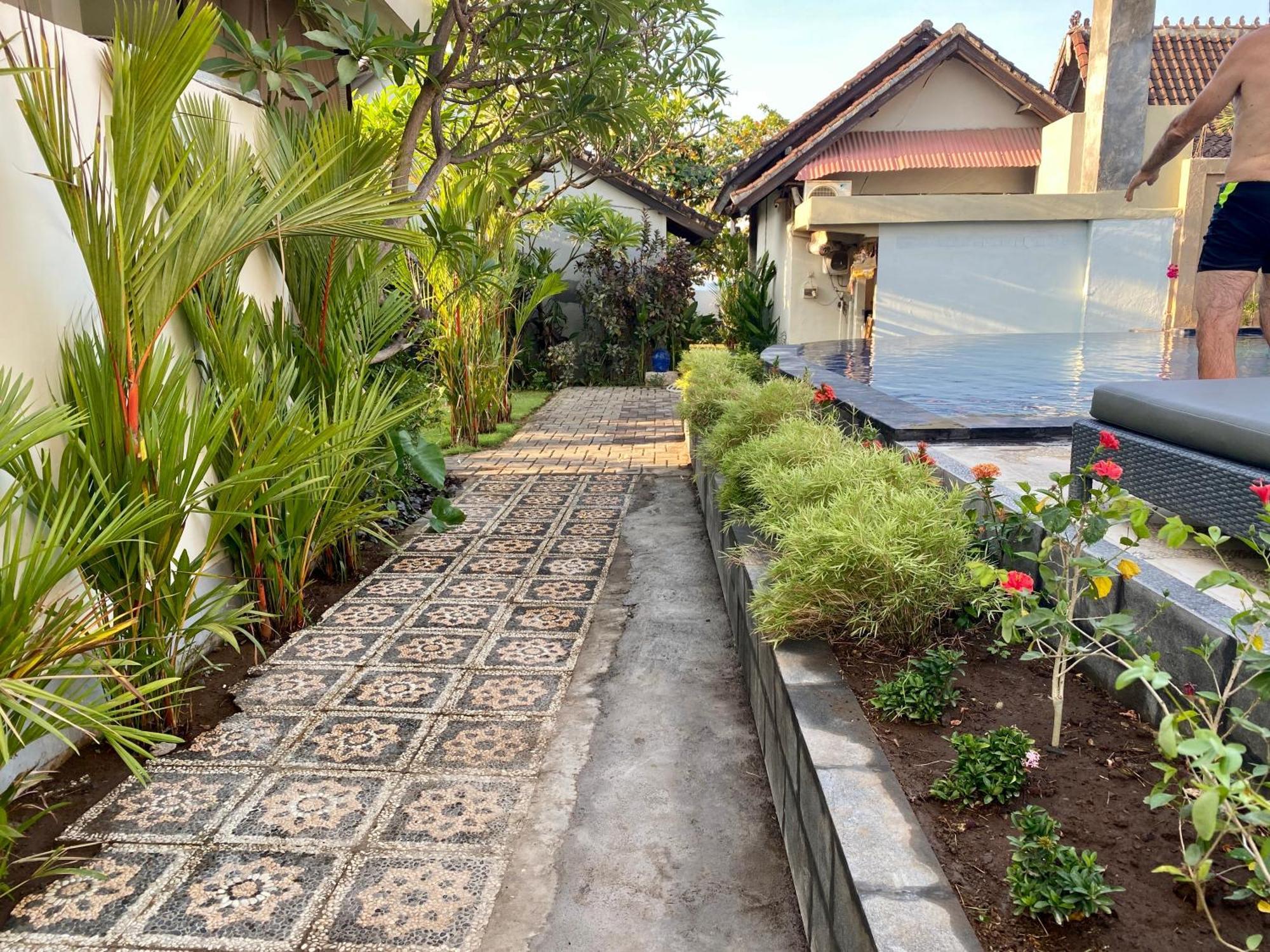 Solaluna Beach Homestay Amed Eksteriør billede