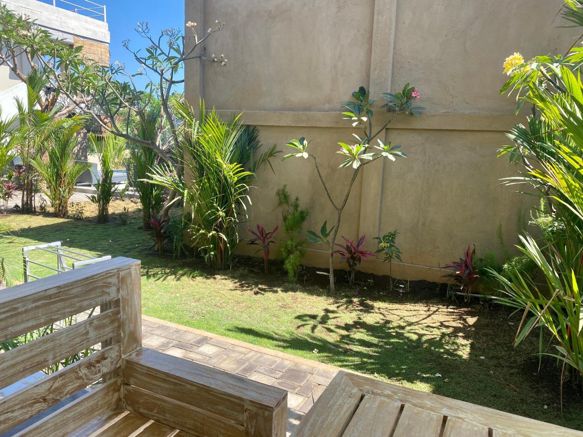 Solaluna Beach Homestay Amed Eksteriør billede