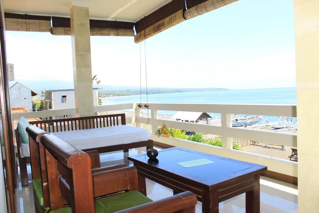 Solaluna Beach Homestay Amed Eksteriør billede