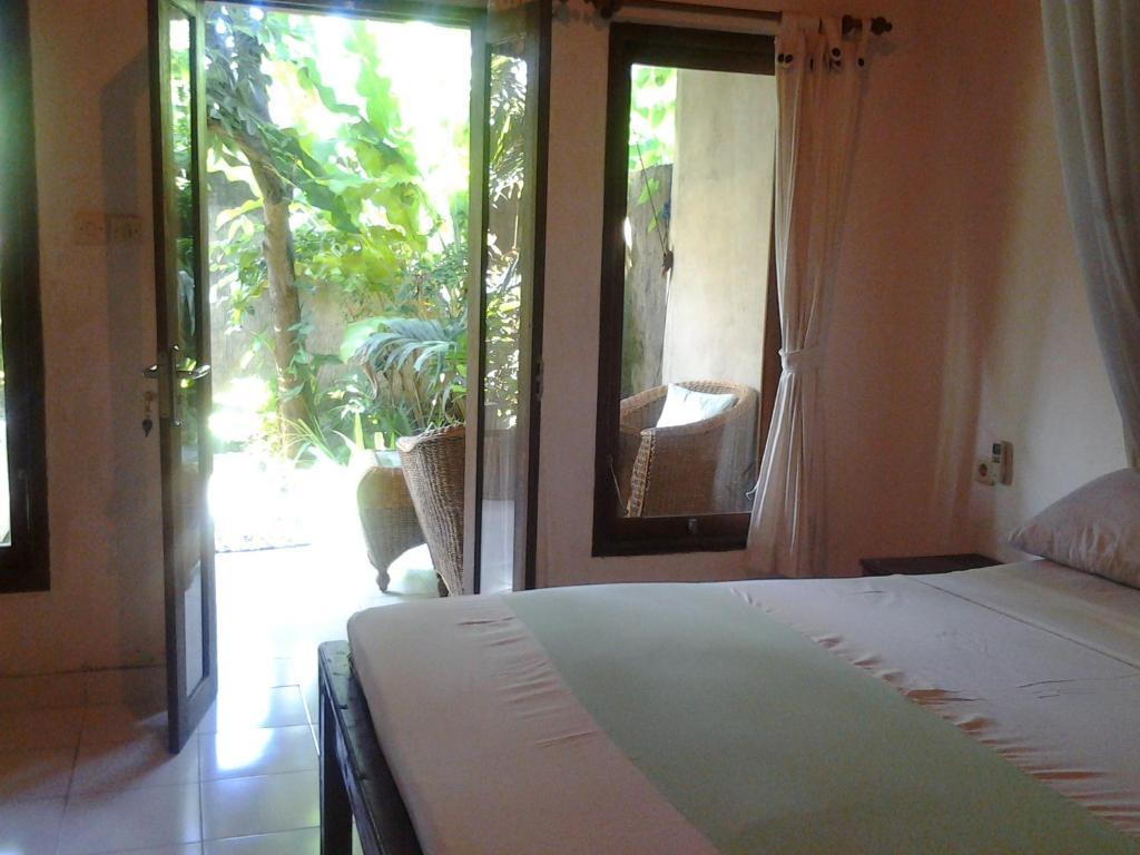 Solaluna Beach Homestay Amed Eksteriør billede