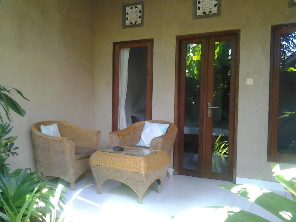 Solaluna Beach Homestay Amed Eksteriør billede