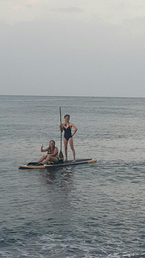 Solaluna Beach Homestay Amed Eksteriør billede